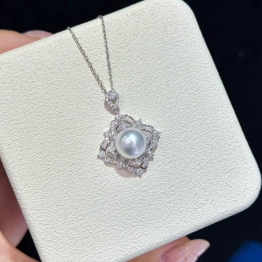 Camellia-Style Australian White Sea Pearl Pendant(山茶花款海水澳白吊坠)